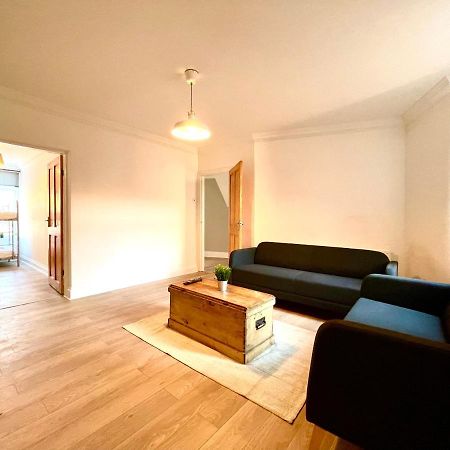 Huge Serviced Apartment With Free Parking Jesmond Екстер'єр фото