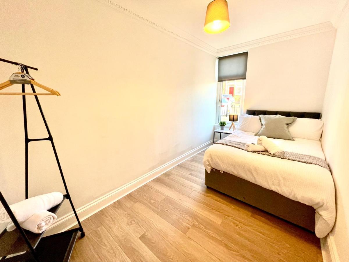 Huge Serviced Apartment With Free Parking Jesmond Екстер'єр фото